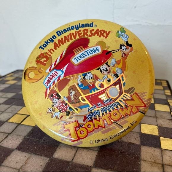 Vintage Disney Tokyo Toontown Disneyland 13th Anniversary 1996 Badge Button Pin - Picture 1 of 4